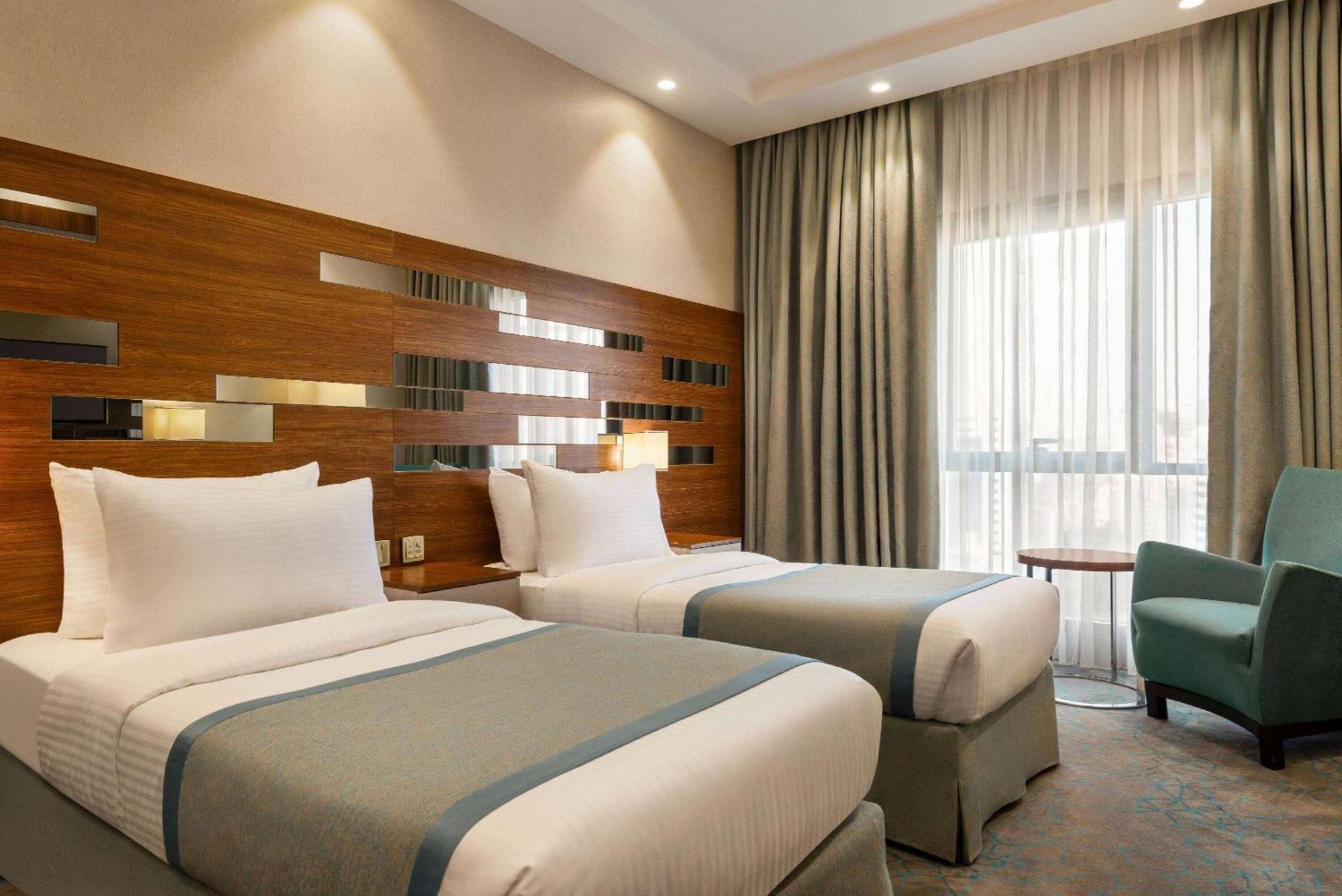 فندق Ramada By Wyndham Makkah Zad Al Rawda 4*