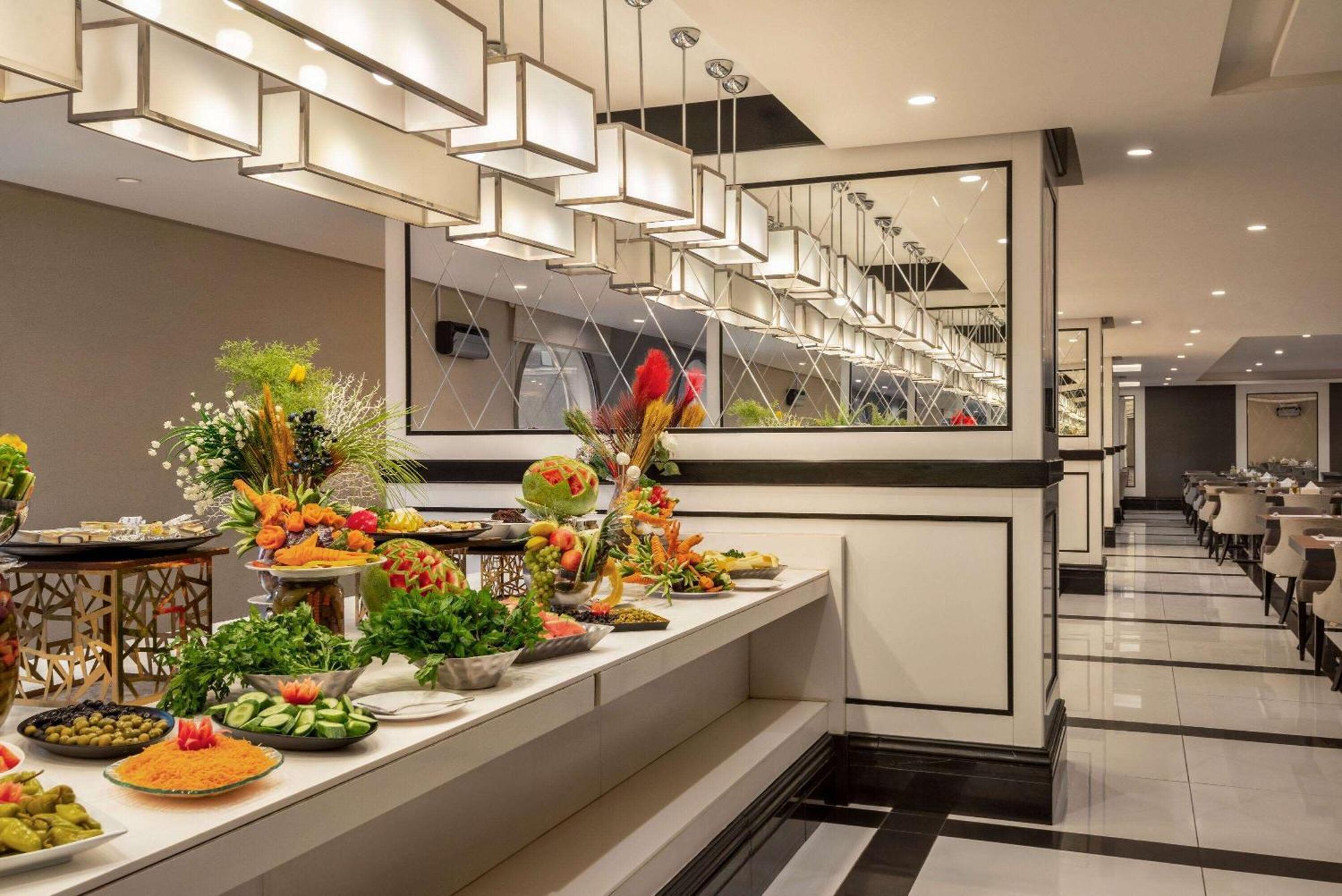 فندق Ramada By Wyndham Makkah Zad Al Rawda 4*